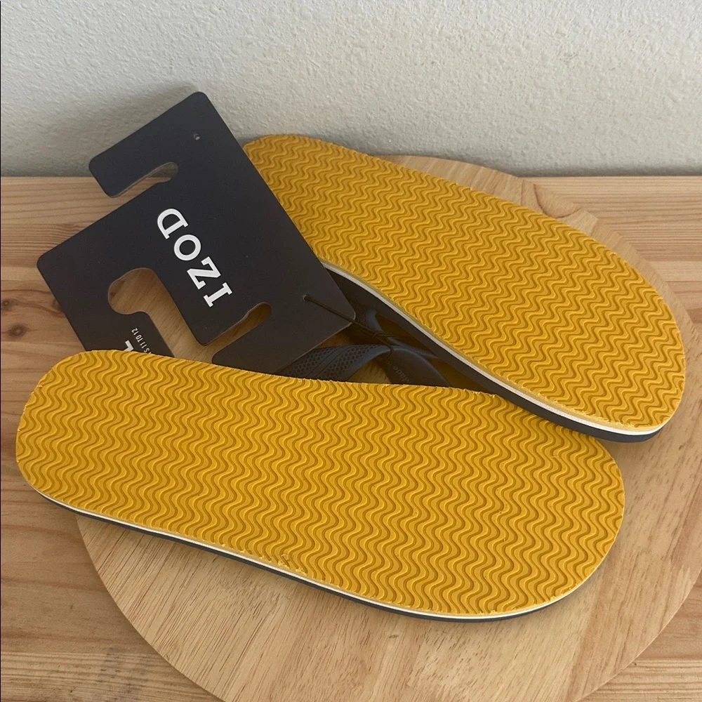 IZOD Pickleball Flip Flop (Men) XL 11/12